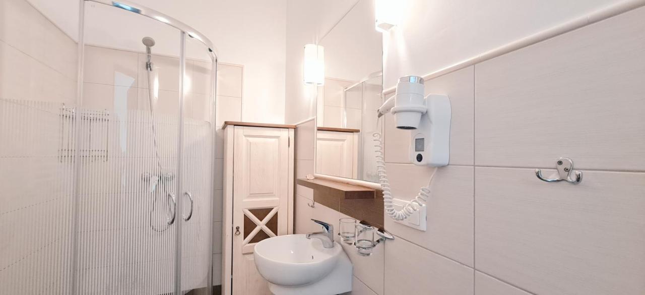 Apartamenty Sasinowka ภายนอก รูปภาพ